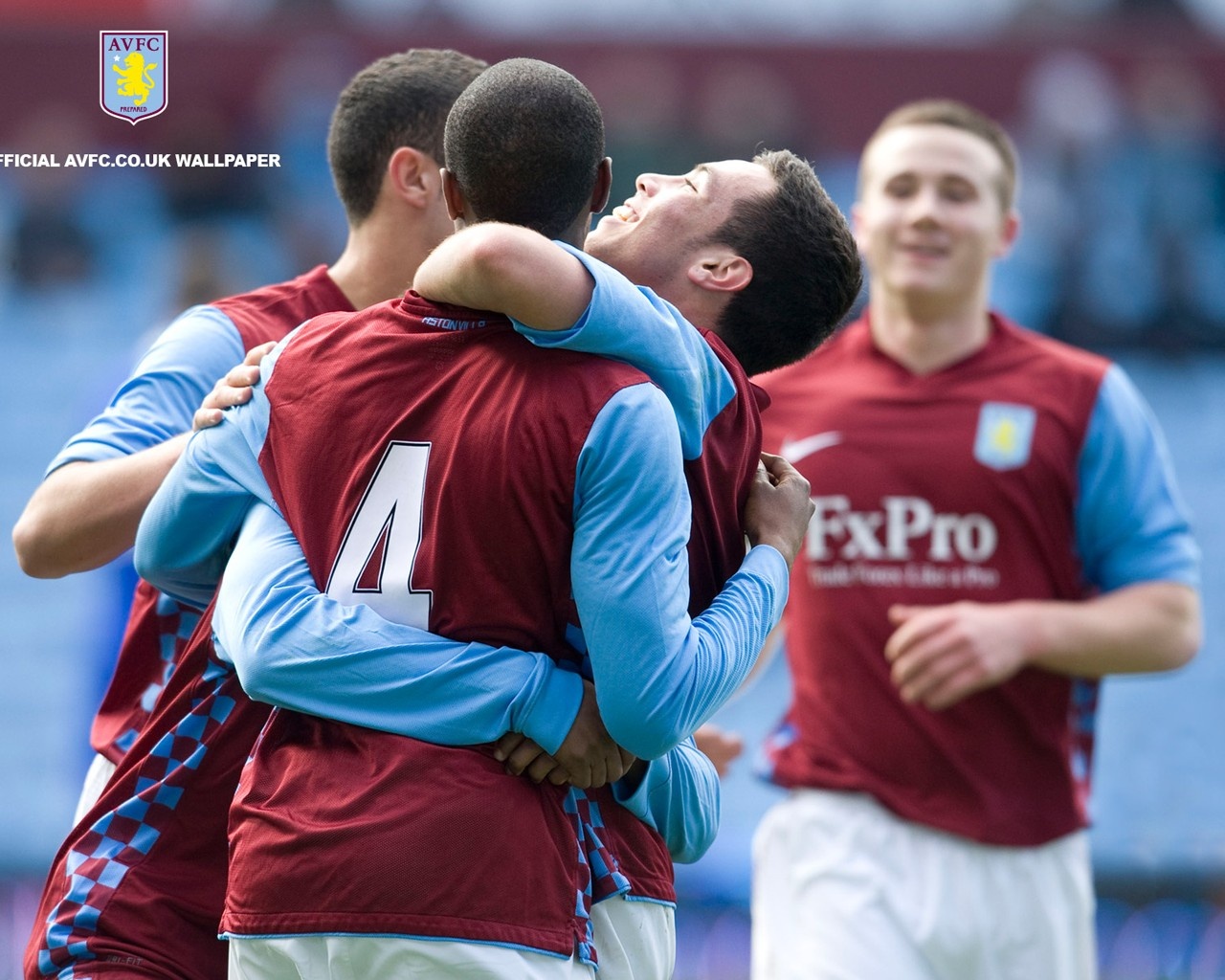 马丁内利：排在榜首没有压力，仅有优秀的球员不代表就会夺冠（马丁内利：领跑榜首无压力，光有好球员并不等于能夺冠）