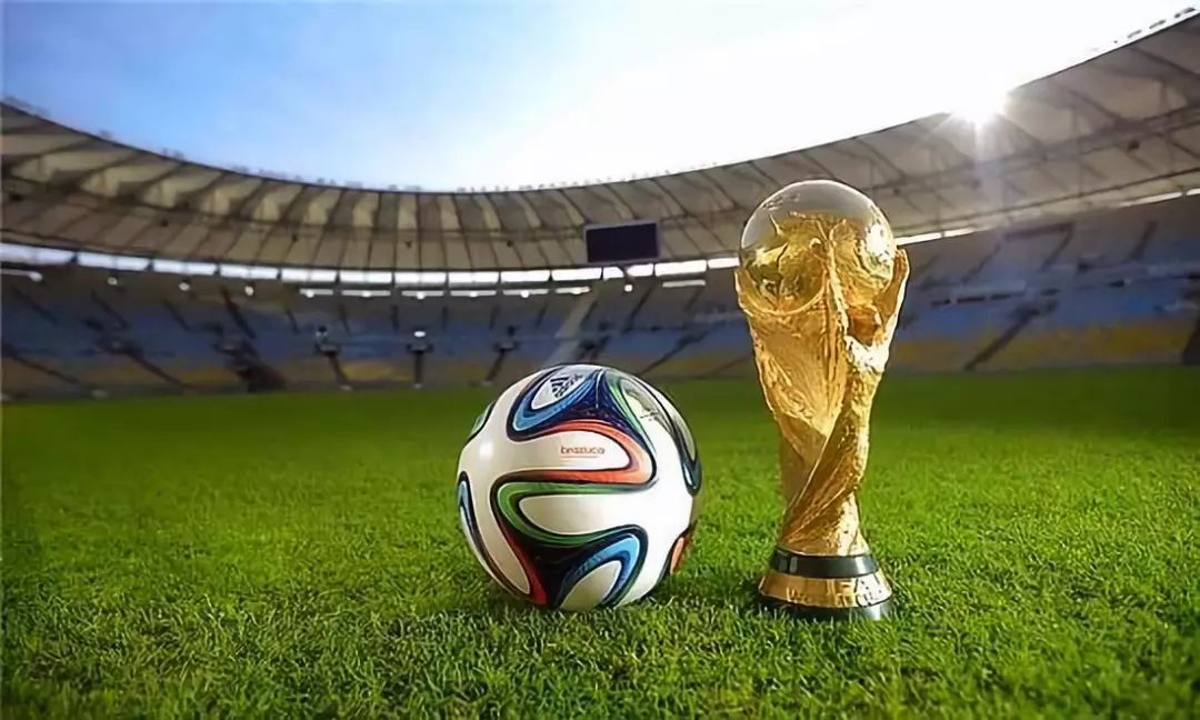 里程碑之夜！萨拉赫迎红军生涯英超第300次出场（荣耀时刻！萨拉赫完成红军生涯英超第300场出战）