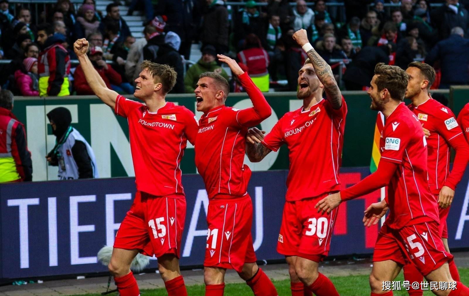 国足热身赛小胜乌兹别克斯坦（国足热身赛险胜乌兹别克斯坦）