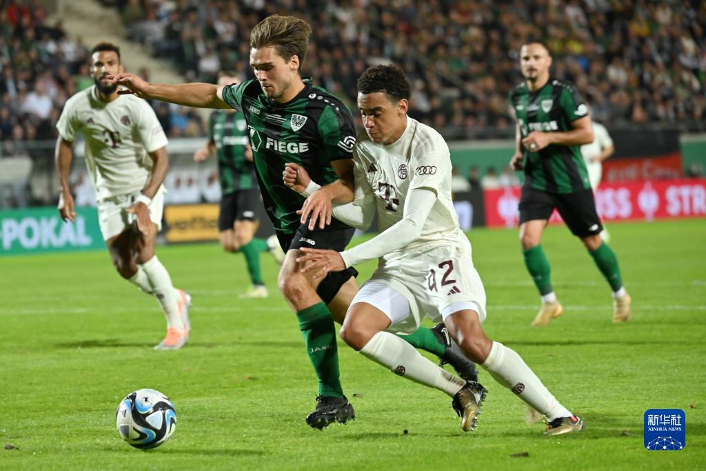 来了，曼联！主帅批准，引进1.6亿三大强援！两“废柴”闪电离队（曼联出手！主帅点头，1.6亿拿下三强援，两名边缘球员闪电离队）