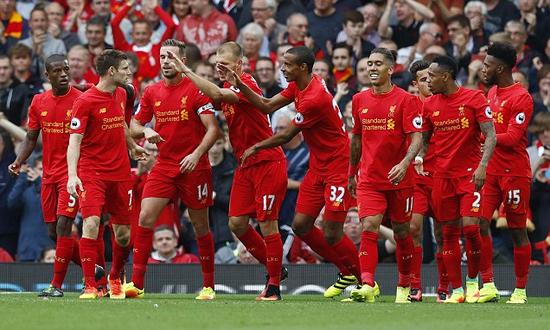 经典再现，皇家社会前锋巴雷内切亚半场吊射破门（半场神仙球！皇家社会前锋巴雷内切亚中圈吊射破网）