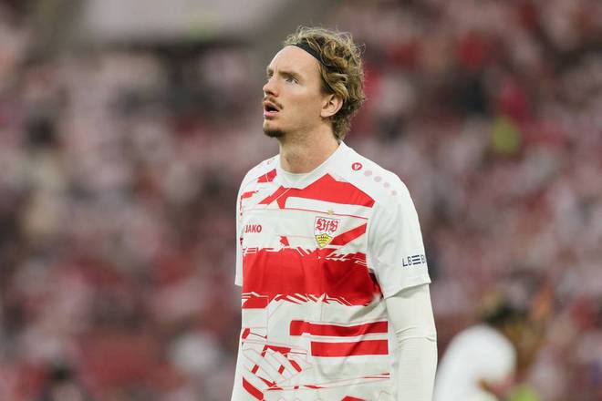 记者：曼城和拜仁有意切尔西19岁中卫阿昌庞，但仍未报价（记者称曼城、拜仁相中切尔西19岁中卫阿昌庞，暂未出价）