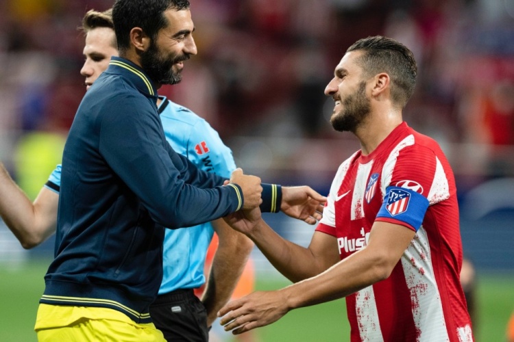 罗马诺：若谢什科愿意加盟，曼联将会为莱比锡提供报价（罗马诺透露：若谢什科同意加盟，曼联将向莱比锡递交报价）