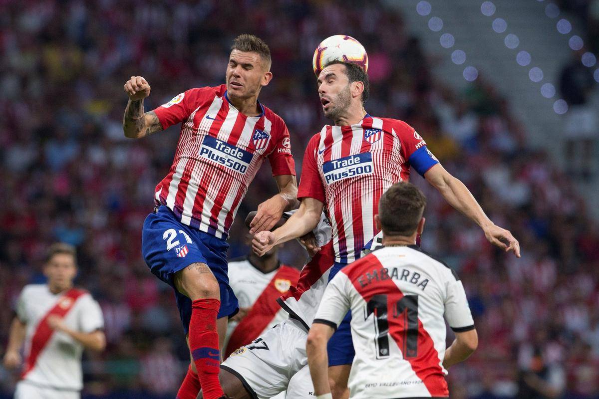 足球国足新战术曝光，强调速度与侵略性（国足新战术亮相：主打速度与攻击性）