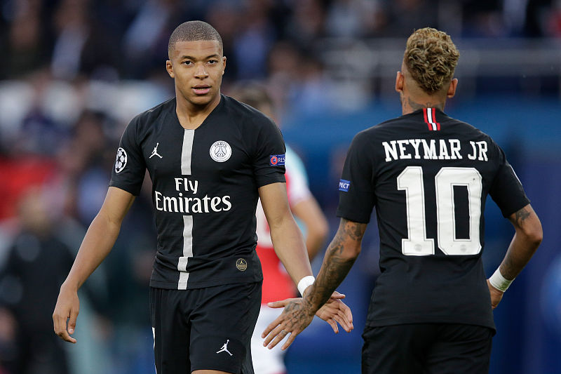 痛失好局，58岁老将三浦知良效力球队面临降入日本地区联赛风险（优势尽失，58岁三浦知良所在球队恐降入日本地区联赛）