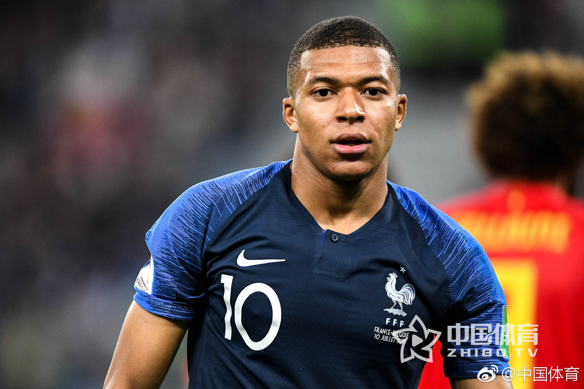 英超：曼联客场2-1击败莱斯特城（英超：曼联客场2比1力克莱斯特城）